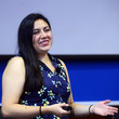 Becerra_rosa_sq